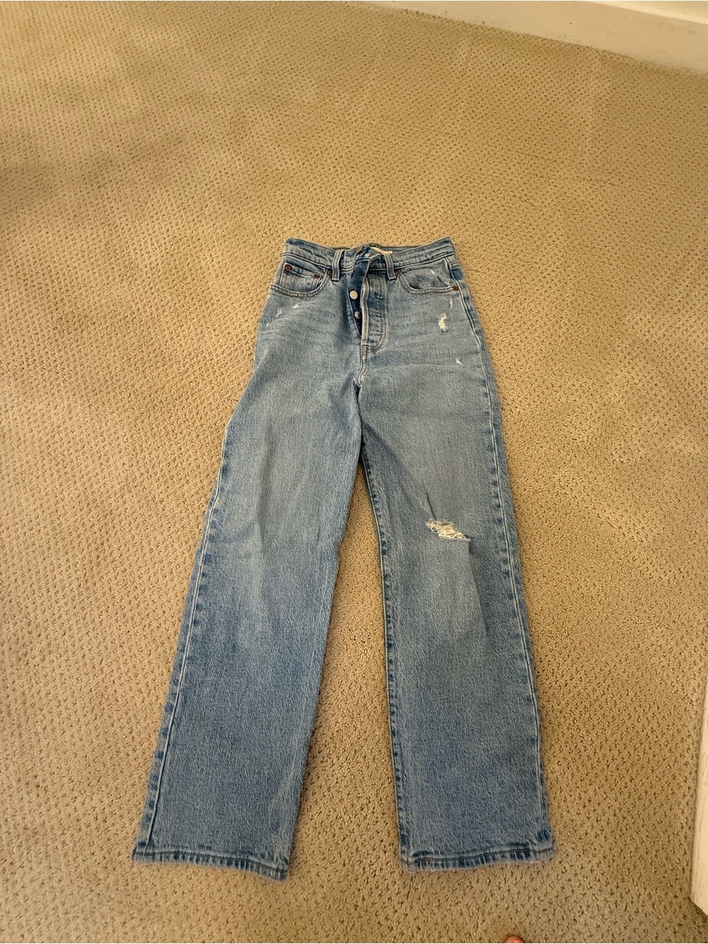 Levi’s Women's Light Blue Straight-Leg Jeans